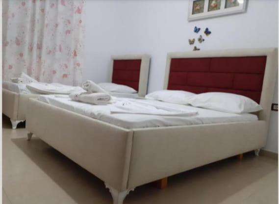 Apartments Denis Ксамил Екстериор снимка